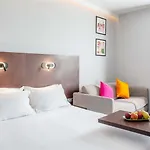 Mercure Airport Szálloda 4*