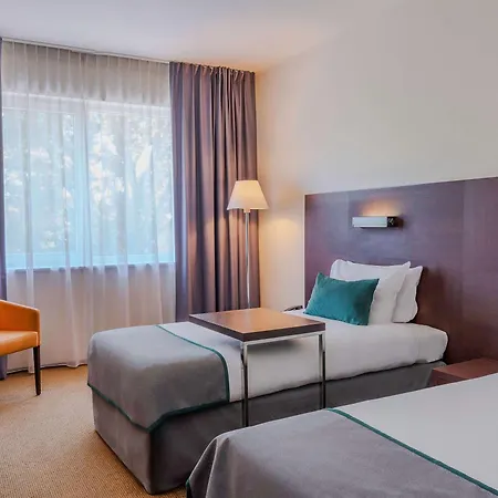 Mercure Airport