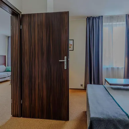 Hotel Mercure Airport Varsóvia