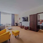 Mercure Airport 호텔 4*