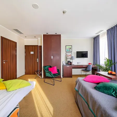 Mercure Airport Otel 4*