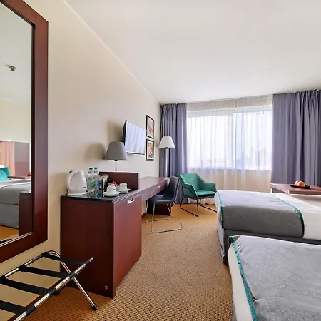 Ξενοδοχείο Mercure Airport 4*