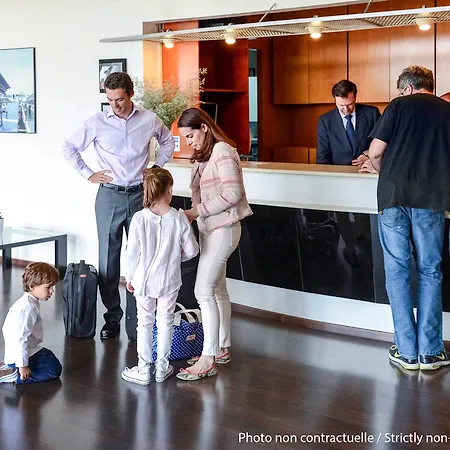 Mercure Airport Varşova