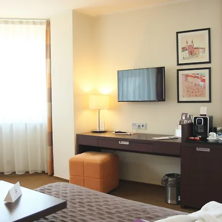 Mercure Airport
