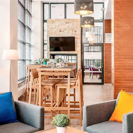 Ξενοδοχείο Mercure Airport 4*