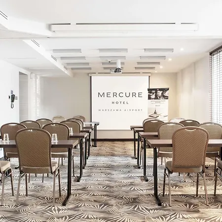 Mercure Airport מלון 4*