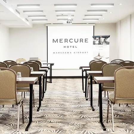 Mercure Airport Hotel 4*