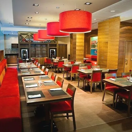 Mercure Airport Otel 4*