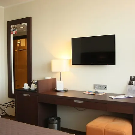 Mercure Airport 4* Varşova