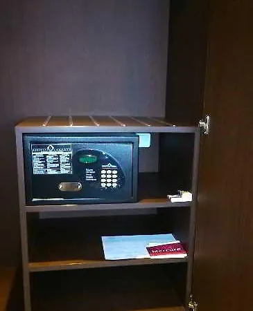 Mercure Airport 酒店 4*