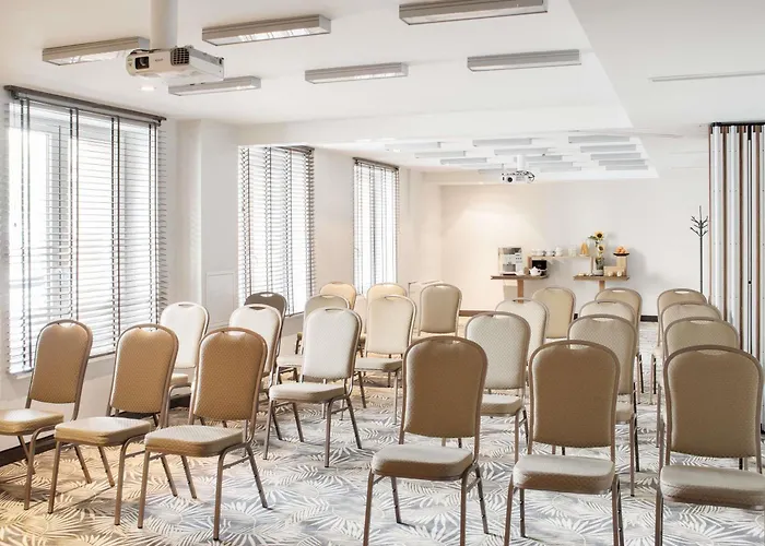 Mercure Airport Hotel