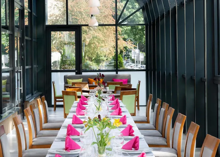 Mercure Airport Hotel