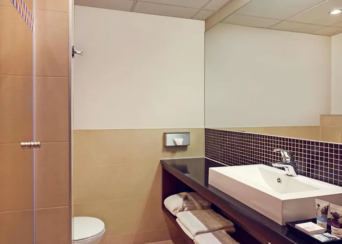 Hotel Mercure Airport