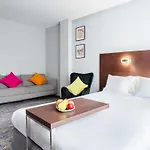 Hotel Mercure Airport 4*