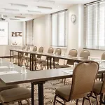 Mercure Airport Hotel